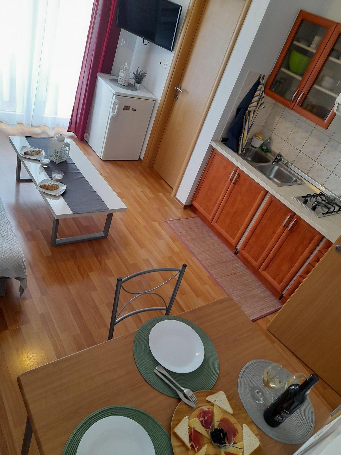 Bezauberndes In Nur 500 Meter Zum Mit Privatem Balkon * Rovinj